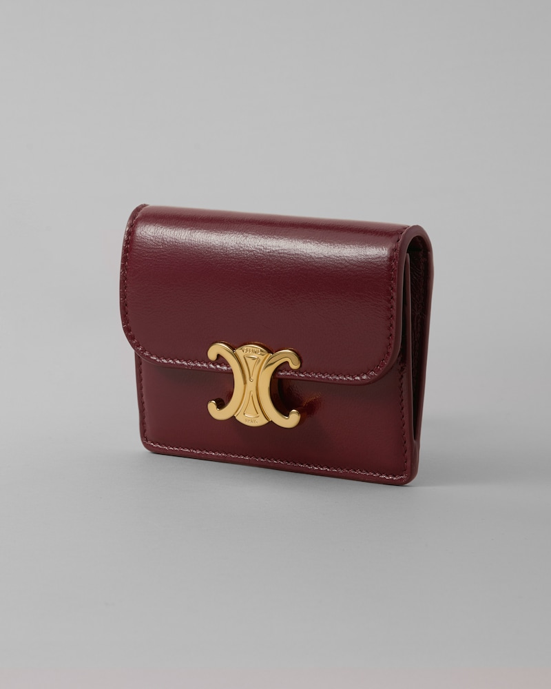 CARD HOLDER WITH FLAP TRIOMPHE IN GLOSSY LAMBSKIN - SYRAH - CARD HOLDERS - 1 | CELINE