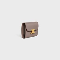 スモール フラップウォレット トリオンフ / シャイニーカーフスキン - ぺブル - 人気のウィメンズ 財布&小物 - 2 | CELINE