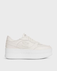 SNEAKER MIT BLOCKABSATZ UND TRIOMPHE PATCH AUS KALBSLEDER - OPTISCH-WEISS -  - 1 | CELINE
