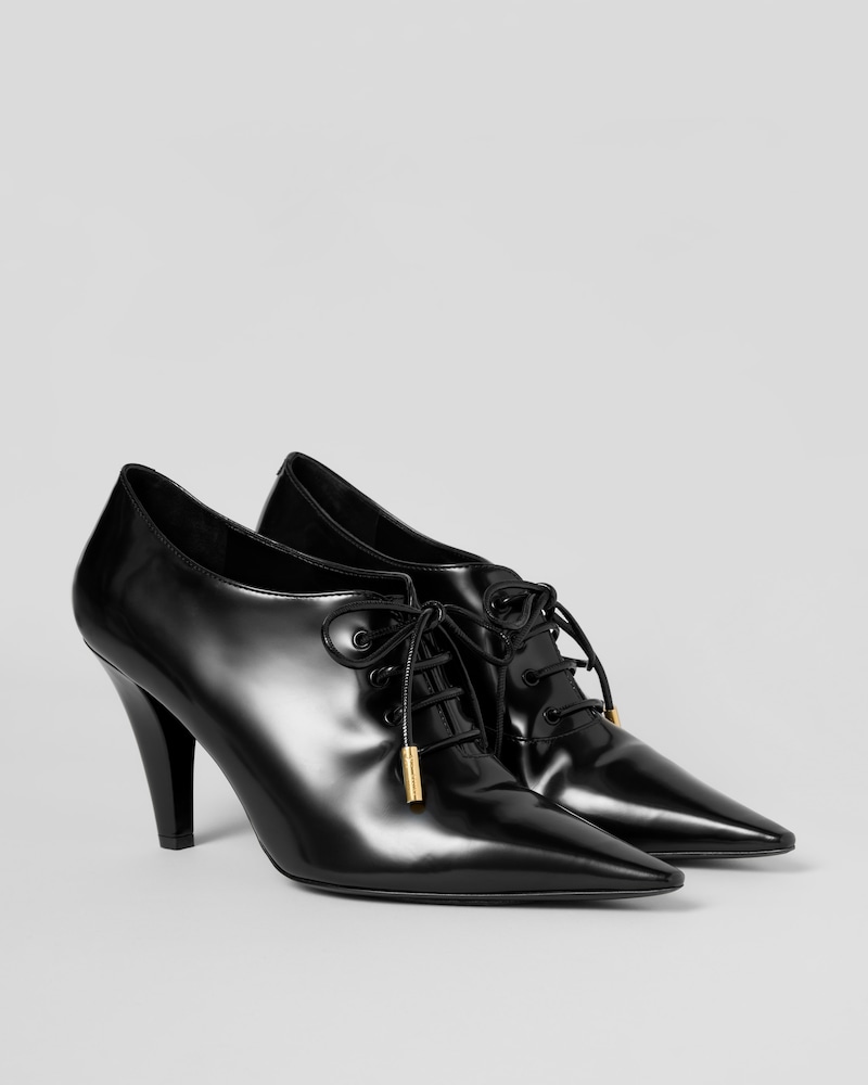SHARP LACE-UP PUMP IN GLOSSY CALFSKIN - BLACK -  - 1 | CELINE
