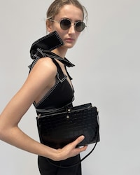 notebook moyen modèle  VEAU embossé façon crocodile - Noir - MINI SACS - 2 | CELINE