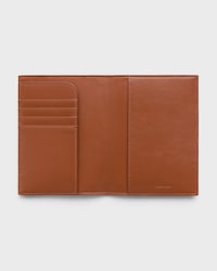 FUNDA PARA LLEVAR PASAPORTE DE PIEL DE CORDERO LISA - TOSTADO / NEGRO - VIAJE - 2 | CELINE