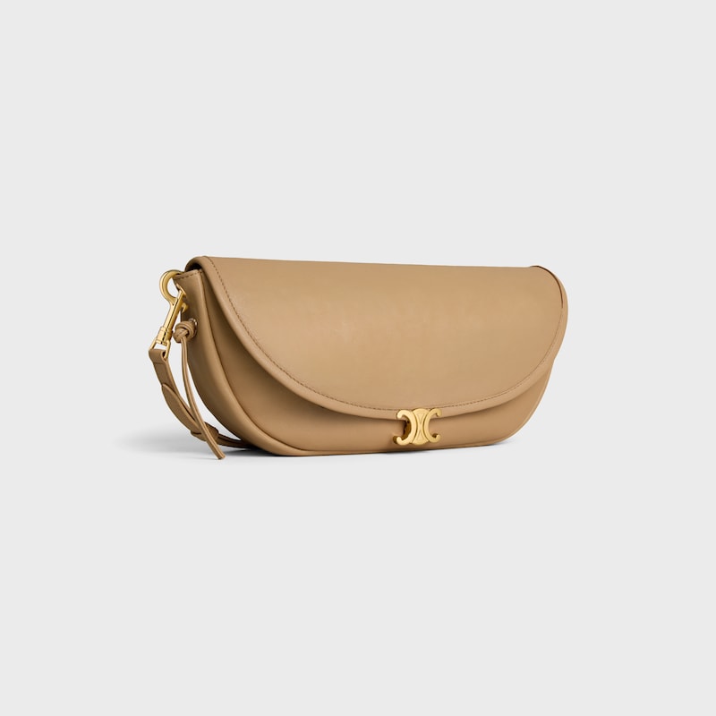 HALFMOON SOFT TRIOMPHE小号手袋 - 沙堡黄 - SOFT TRIOMPHE - 1 | CELINE