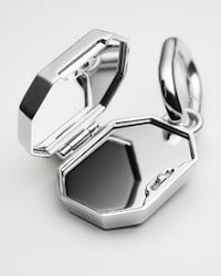 CAJA CELINE CHARMS DE LATÓN CON ACABADO RODIADO - PLATA - CHARMS - 2 | CELINE