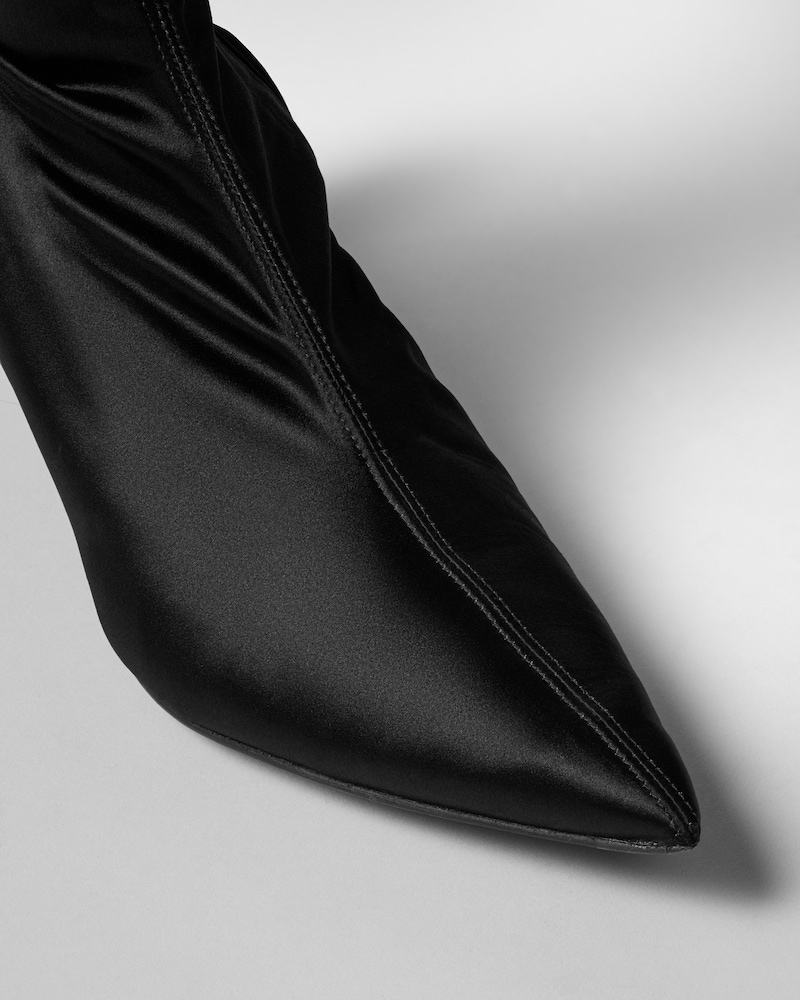 SLEEK OVER-THE-KNEE BOOT IN STRETCH SATIN - BLACK -  - 1 | CELINE