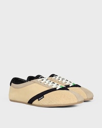 THE FLAT SNEAKER IN SUEDE CALFSKIN AND LAMBSKIN - ECRU / BLACK -  - 2 | CELINE