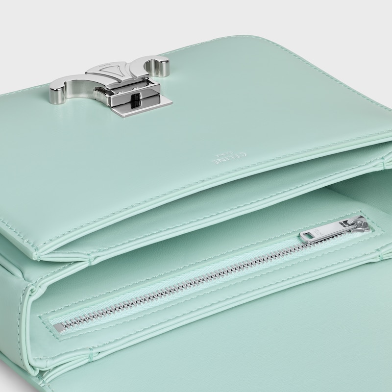 Borsa Teen Triomphe in pelle di vitello lucida - Acqua chiaro - TRIOMPHE - 1 | CELINE