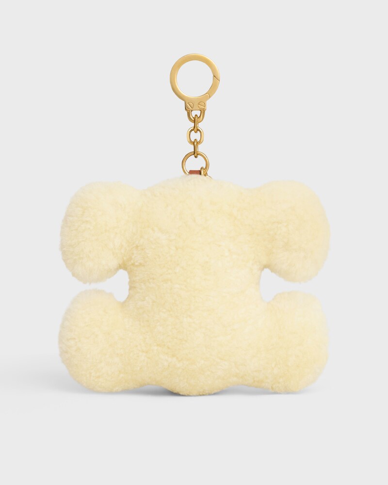 TRIOMPHE pom-pom keyring  with heart in SHEARLING AND ACETATE with GOLD FINISHING - NATURAL / TAN - CHARMS AND ACCESSORIES - 1 | CELINE
