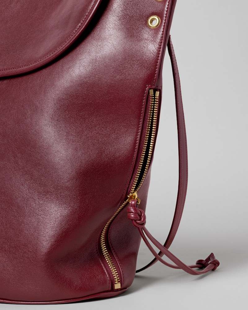 BUCKET SOFT TRIOMPHE IN SUPPLE SHINY LAMBSKIN - SYRAH - ALL BAGS - 1 | CELINE