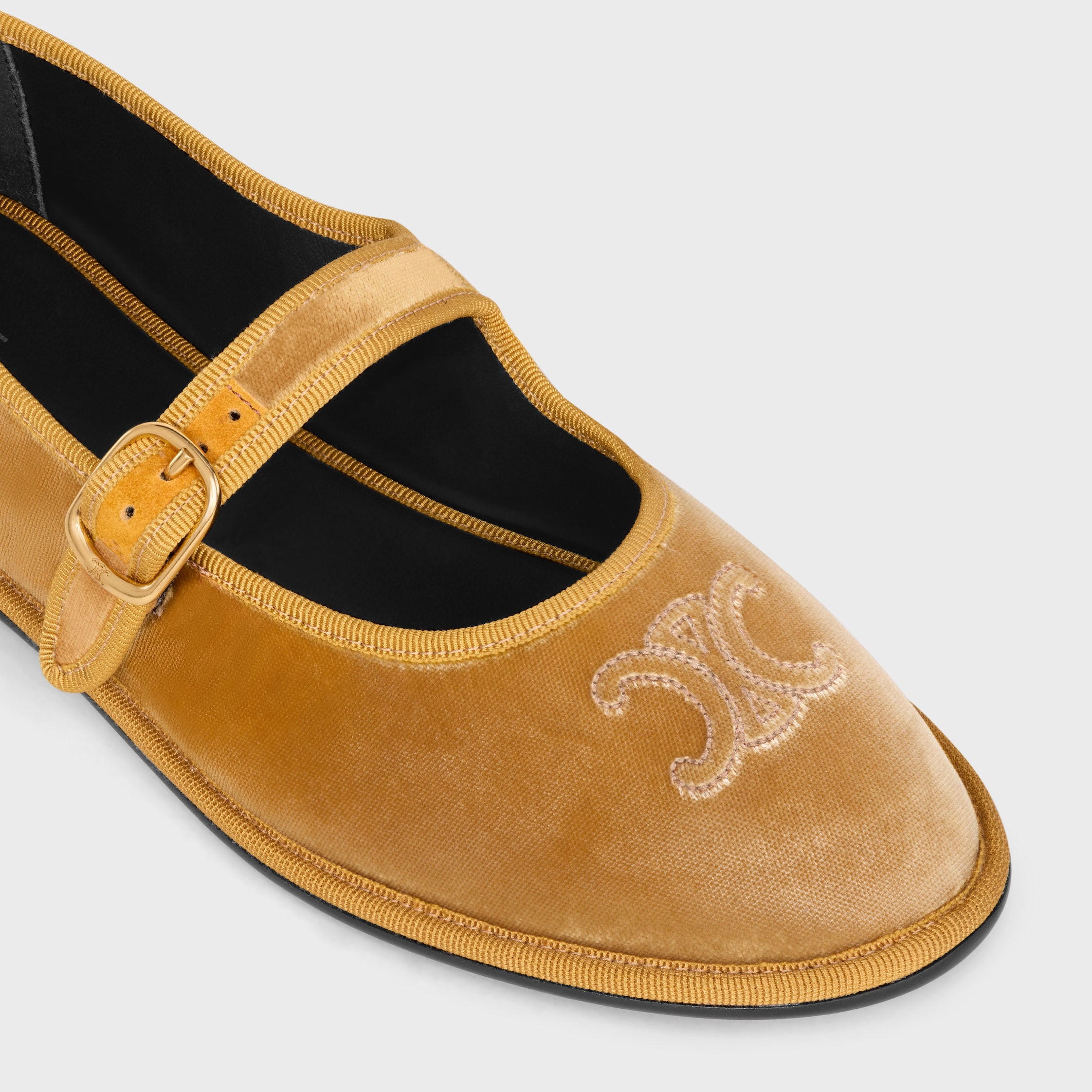 ÈVE TRIOMPHE BALLERINA IN VELVET - MORDORE | CELINE