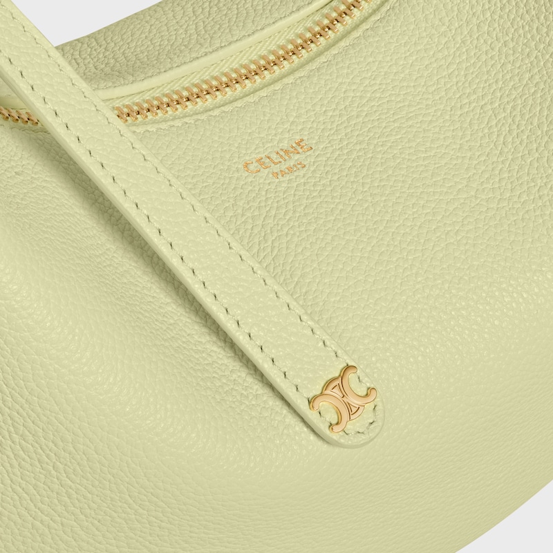 กระเป๋า Celine Lulu ขนาด Teen หนังลูกวัวลายเกรน - สีซอฟท์ไลม์ - เทศกาลสงกรานต์ - 1 | CELINE