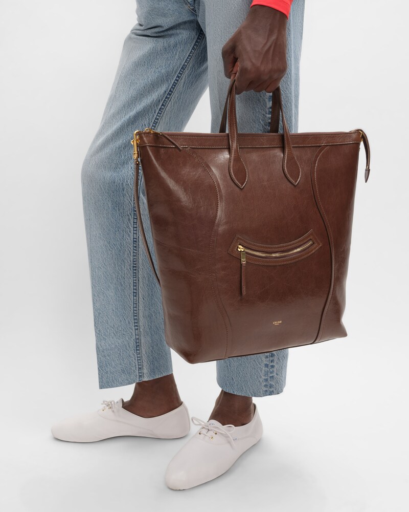 VERTICAL CABAS SMILE LUGGAGE IN SHINY CALFSKIN - CHESTNUT - TOTE BAGS - 1 | CELINE