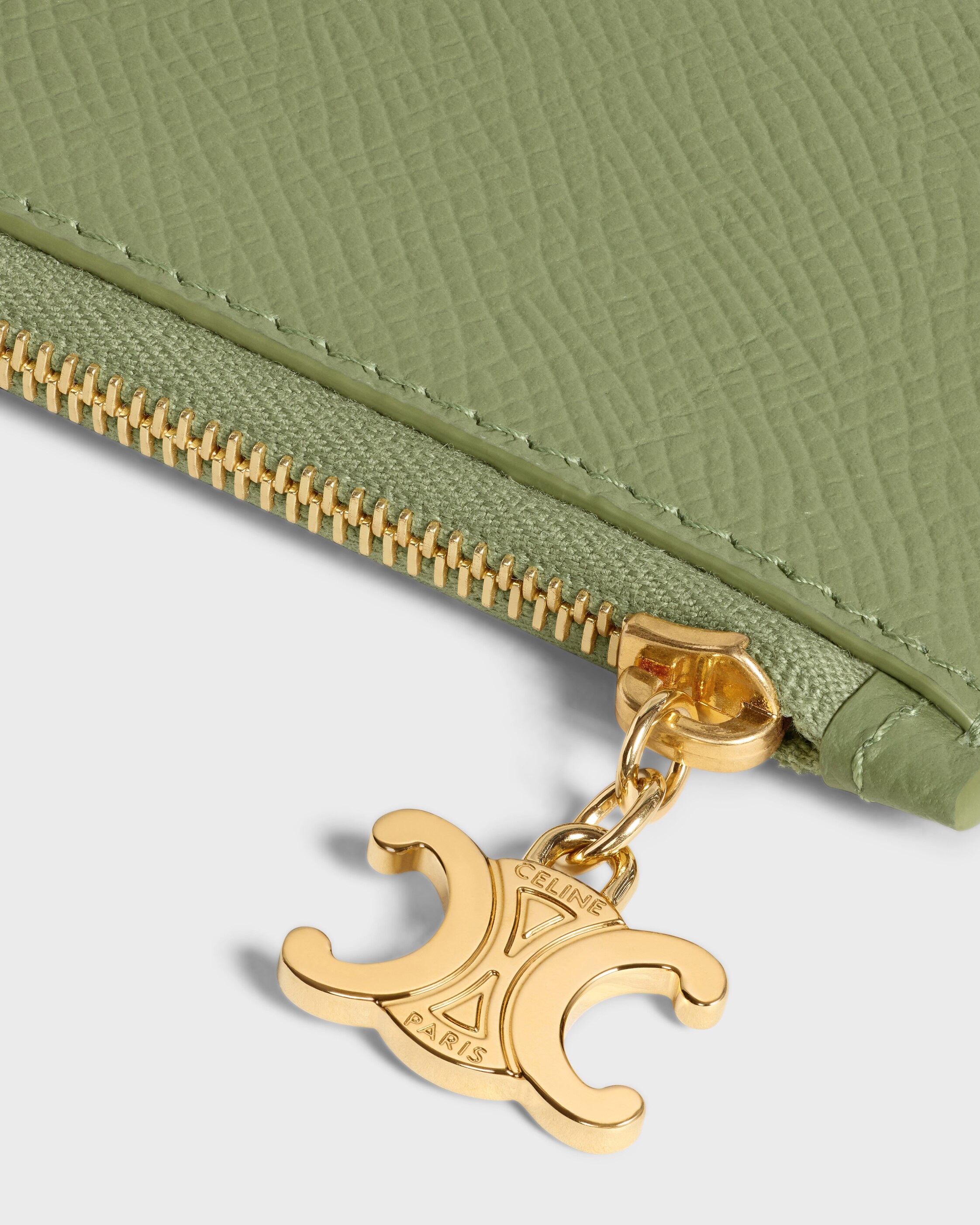 LONG ZIPPED CARD HOLDER IN GRAINED CALFSKIN - LIGHT KHAKI | CELINE