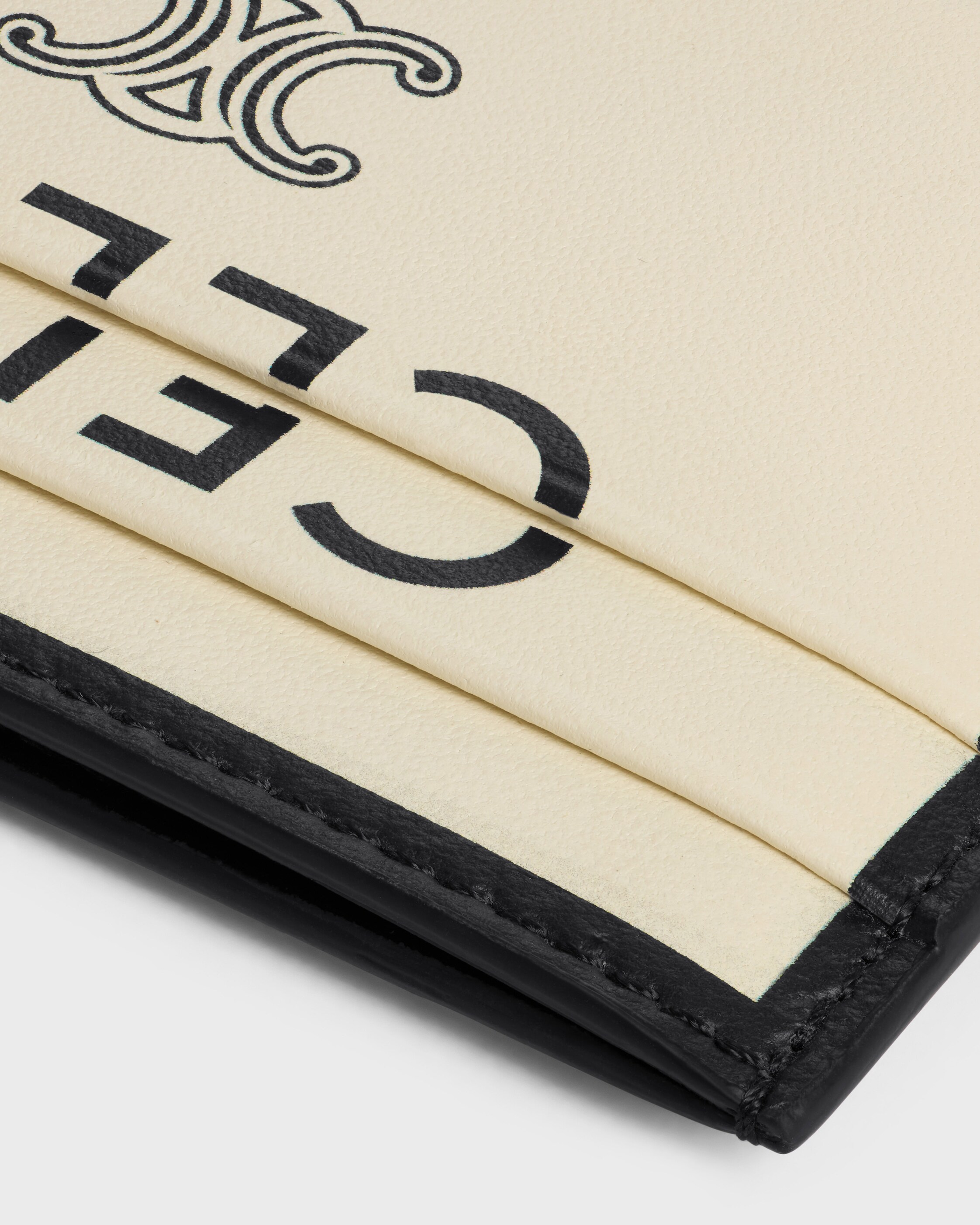 MEDIUM CARD HOLDER IN SMOOTH LAMBSKIN - BLACK / WHITE | CELINE