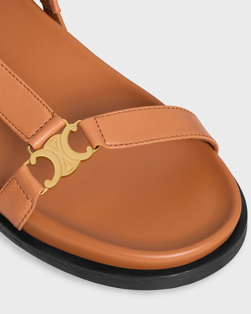 MAUD SANDAL WITH TRIOMPHE IN CALFSKIN - LIGHT CARAMEL -  - 1 | CELINE