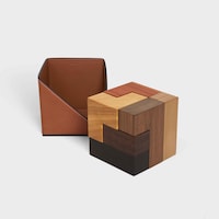 Cube casse-tête bois et étui veau naturel - TAN - LIFESTYLE - 2 | CELINE