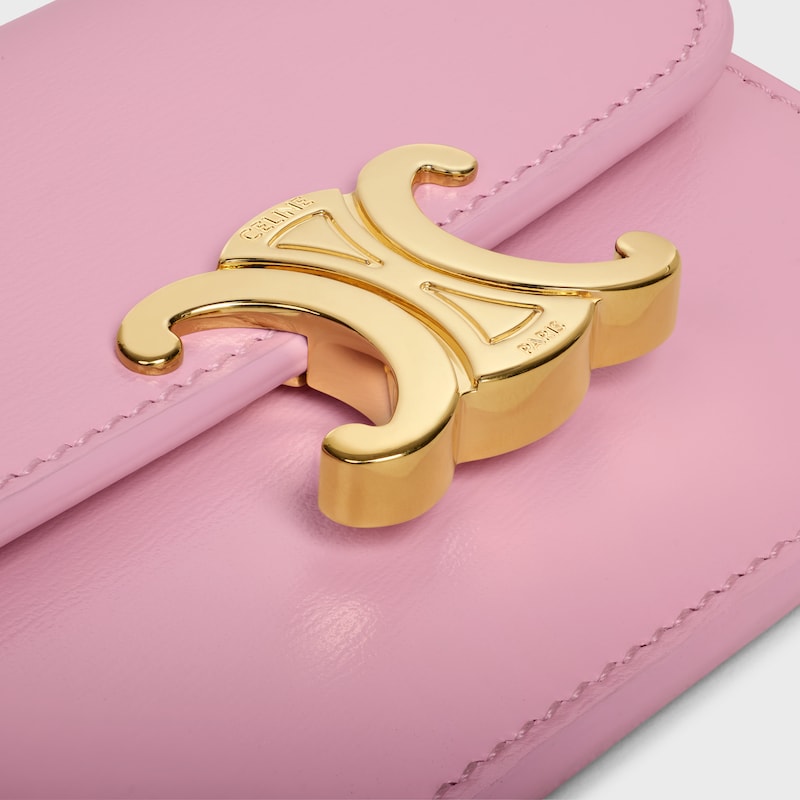 CARD HOLDER WITH FLAP TRIOMPHE IN Shiny calfskin - SILK PINK - CARD HOLDERS - 1 | CELINE