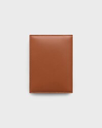 CAPA DE PASSAPORTE TAKEAWAY EM PELE DE CORDEIRO LISA - TAN / PRETO - VIAGEM - 2 | CELINE