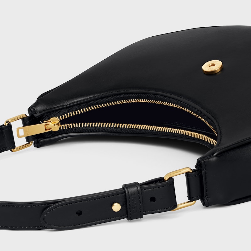 MEDIUM AVA TRIOMPHE BAG IN smooth Calfskin - BLACK - ESSENTIAL GIFTS - 1 | CELINE