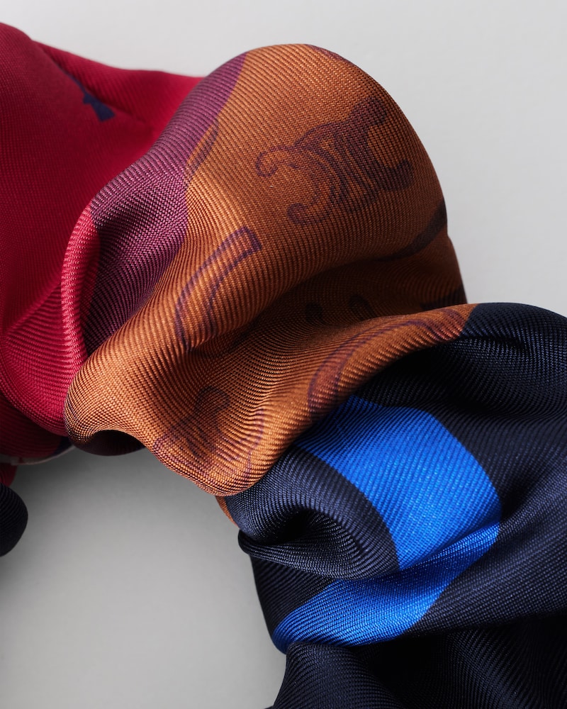 HERITAGE PATCHWORK SCRUNCHY IN SILK AND BRASS WITH GOLD FINISH - Ecru / Burgundy / Navy - HAIR ACCESSORIES - 1 | CELINE