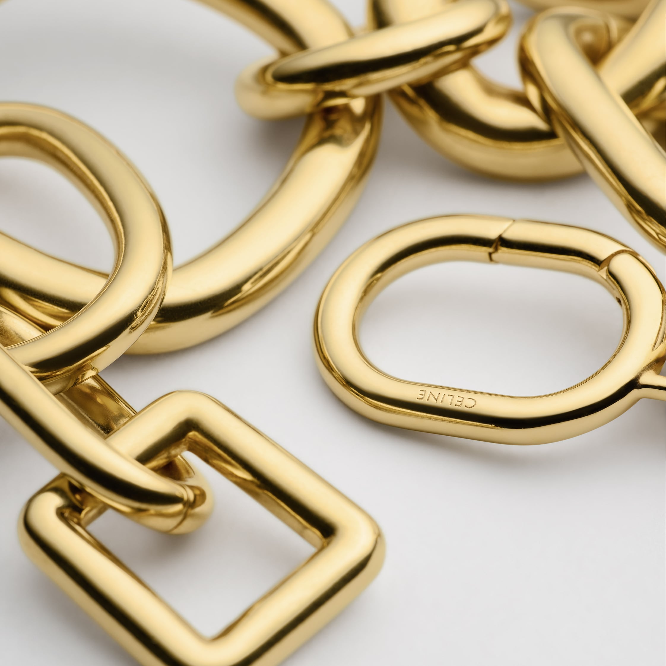 CHARMS MODERN CHUNKY GOURMETTE IN BRASS WITH GOLD FINISH - GOLD