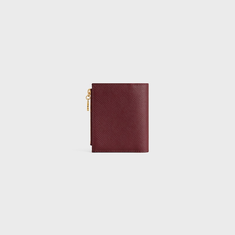 PORTEFEUILLE COMPACT TRIOMPHE CHARMS VEAU GRAIN&Eacute; - Syrah - NOUVEAUT&Eacute;S - 1 | CELINE