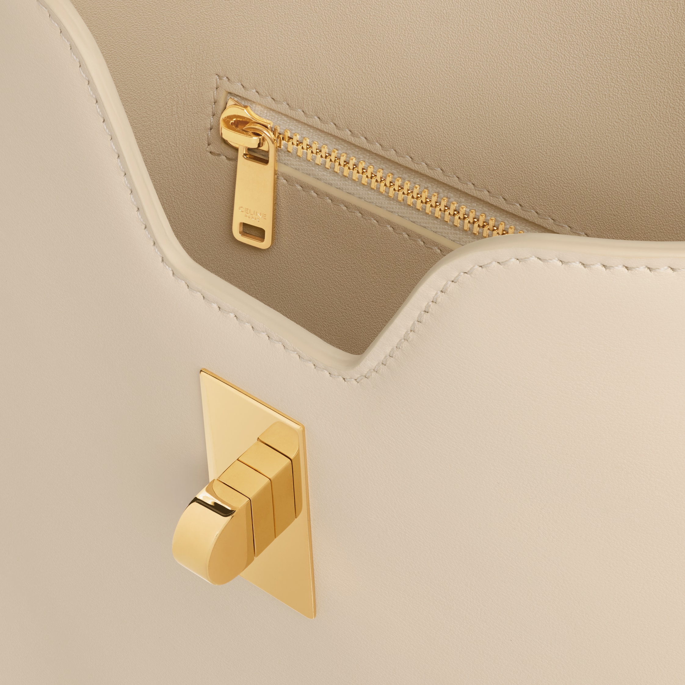 スモール カミーユ 16（セーズ）ソフト バッグ / スムースカーフ