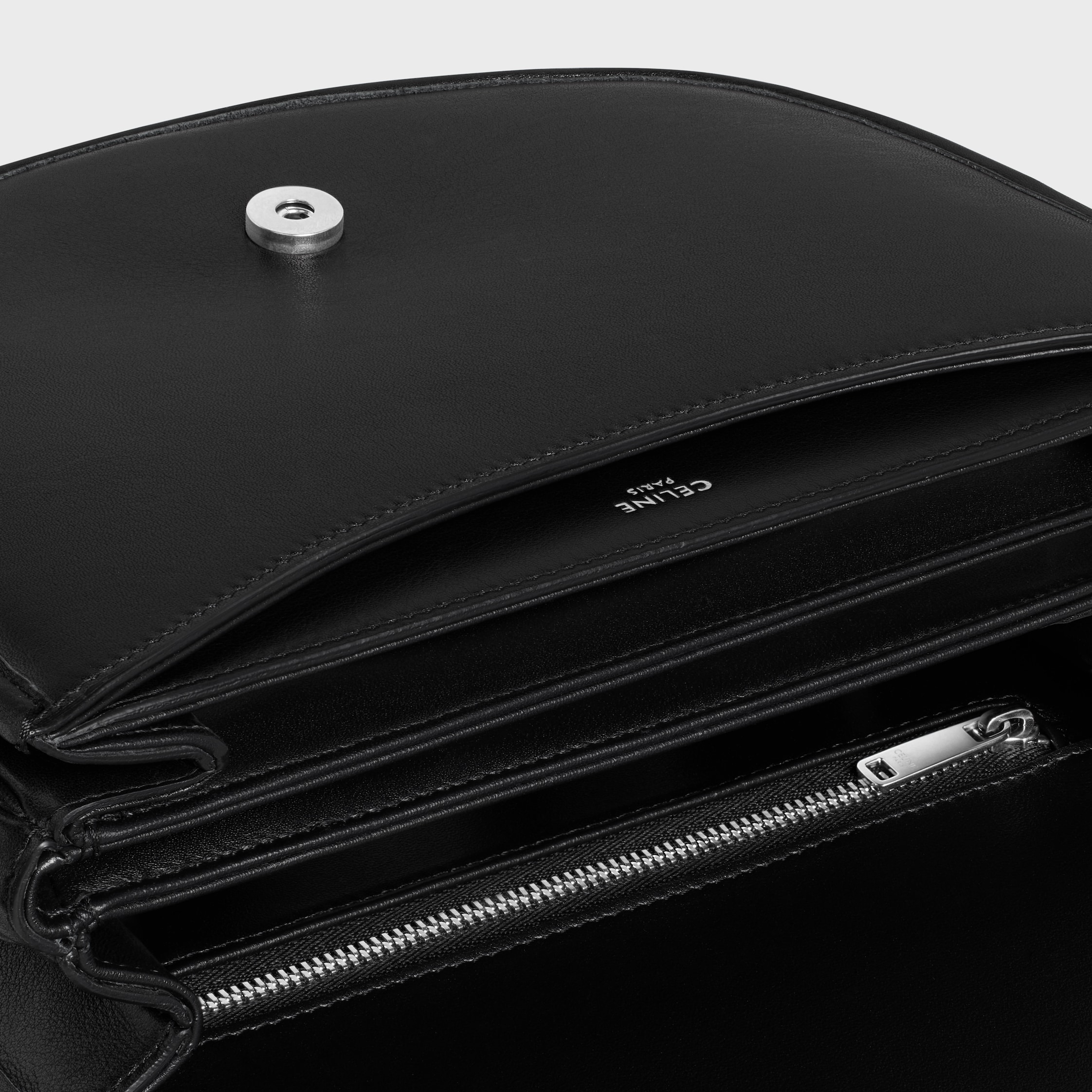 CELINE｜SHOULDER BAGS (MEDIUM BESACE TRIOMPHE IN SUPPLE MEDIUM BESACE TRIOMPHE IN SUPPLE NATURAL CALFSKIN - BLACK