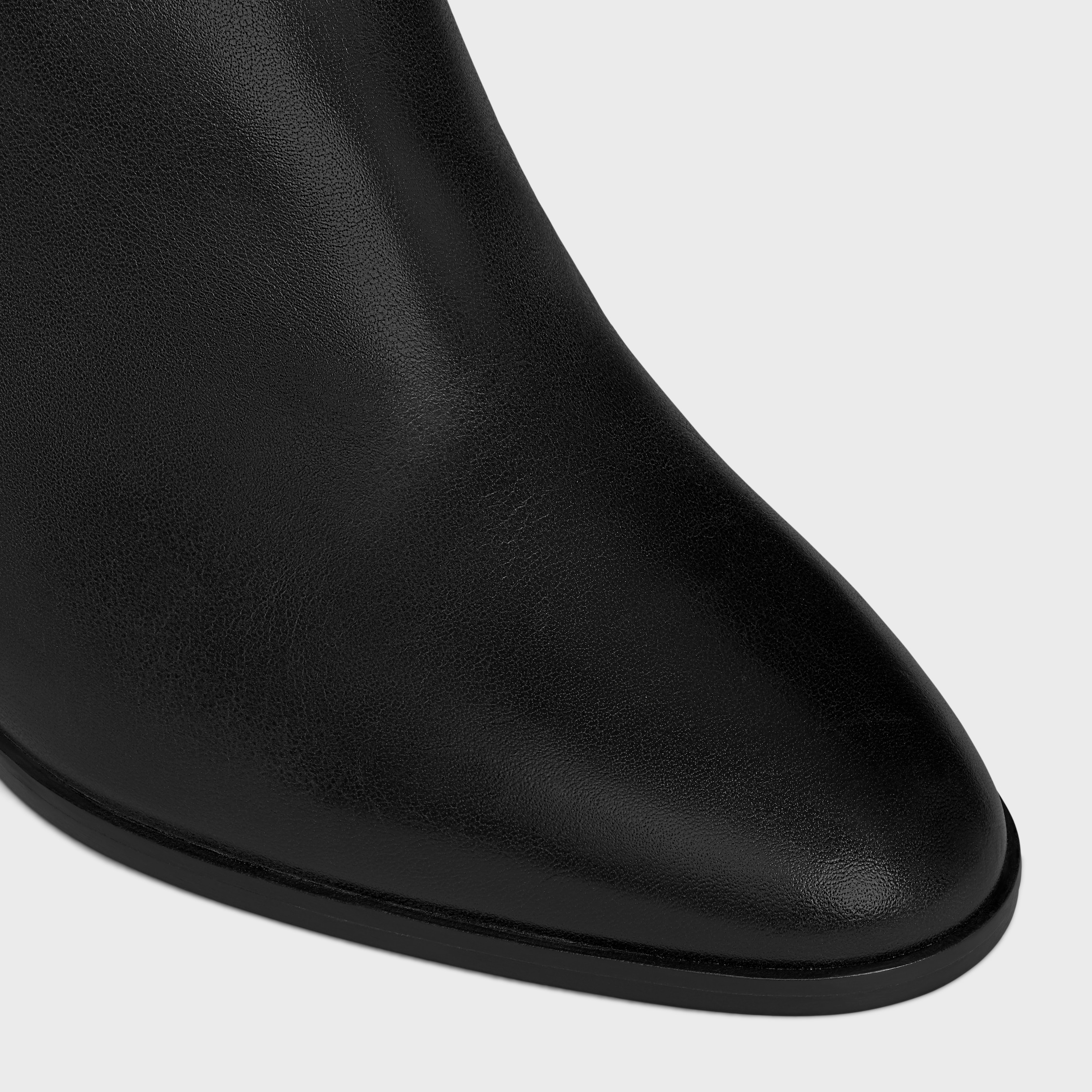 ショートブーツ・ブーティ CELINE | CLAUDE ANKLE BOOT IN CALFSKIN 336543190C.38NO CELINE CLAUDE MID BOOT WITH TRIOMPHE SPUR in CALFSKIN