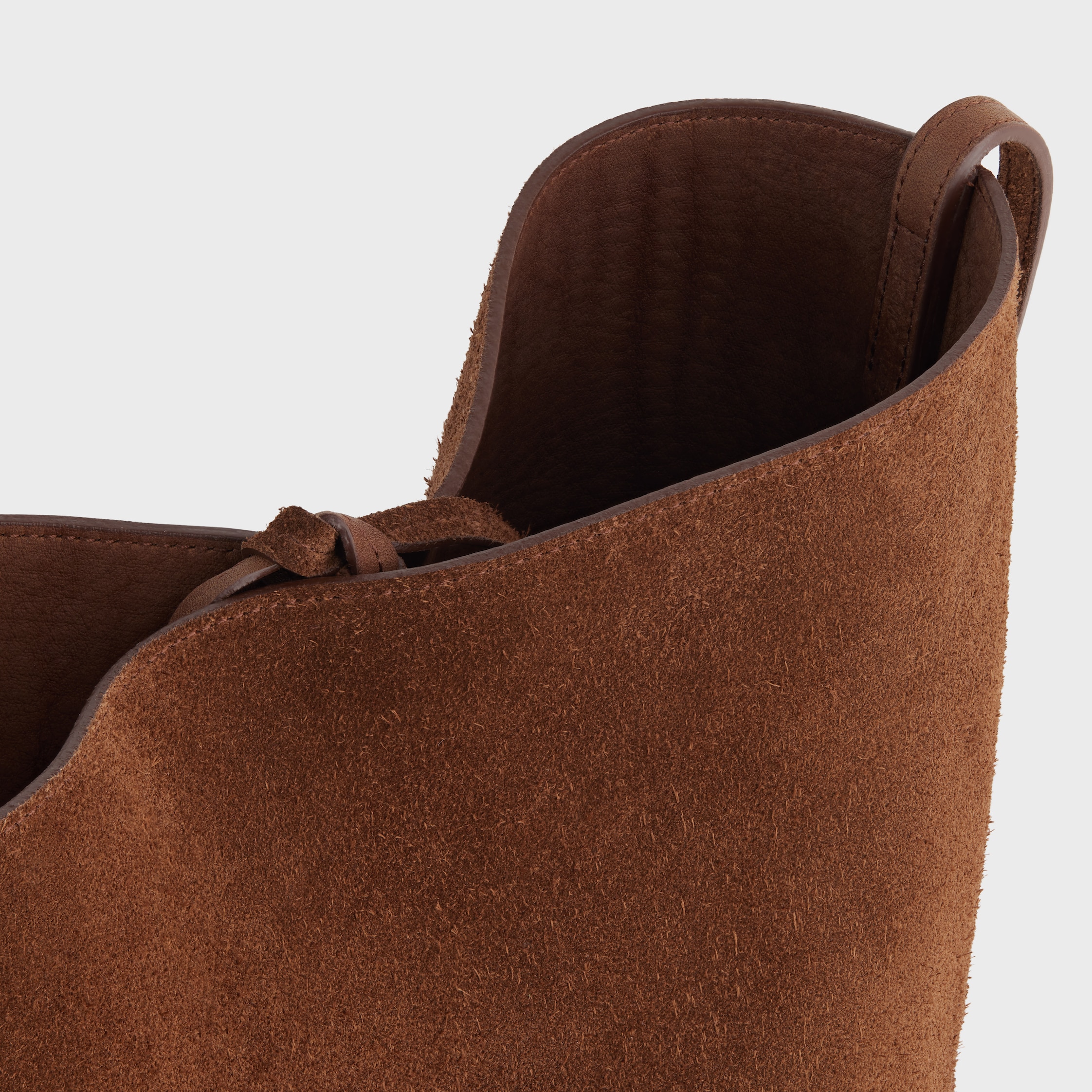CELINE｜CROSSBAGS (BUCKET IN SUEDE CALFSKIN WITH TRIOMPH BUCKET IN SUEDE CALFSKIN WITH TRIOMPHE EMBOSSED - BROWN | CELINE