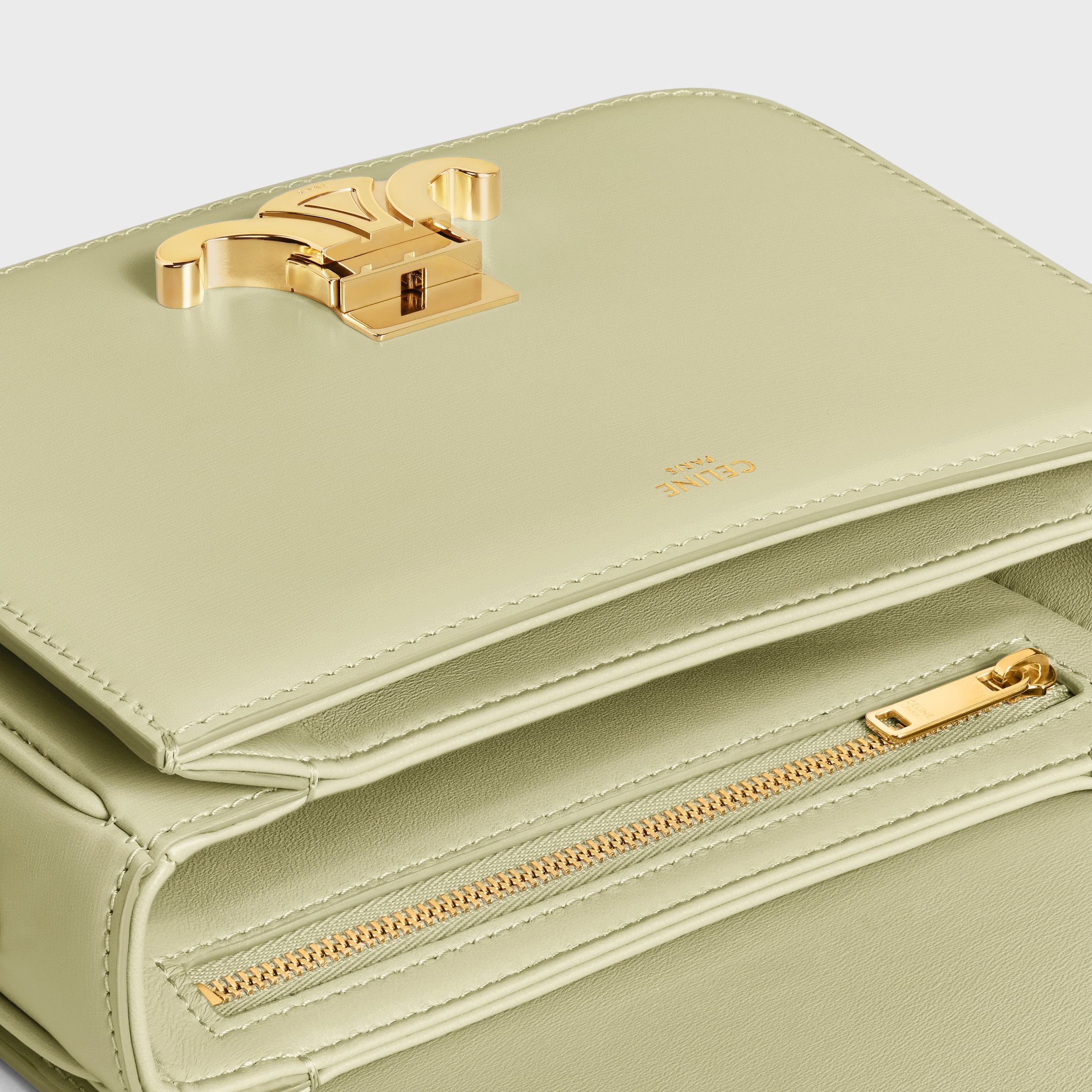 CELINE ティーン トリオンフ バッグ シャイニーカーフスキン 新品未使用 ティーン トリオンフ バッグ / シャイニーカーフスキン - アーモンド