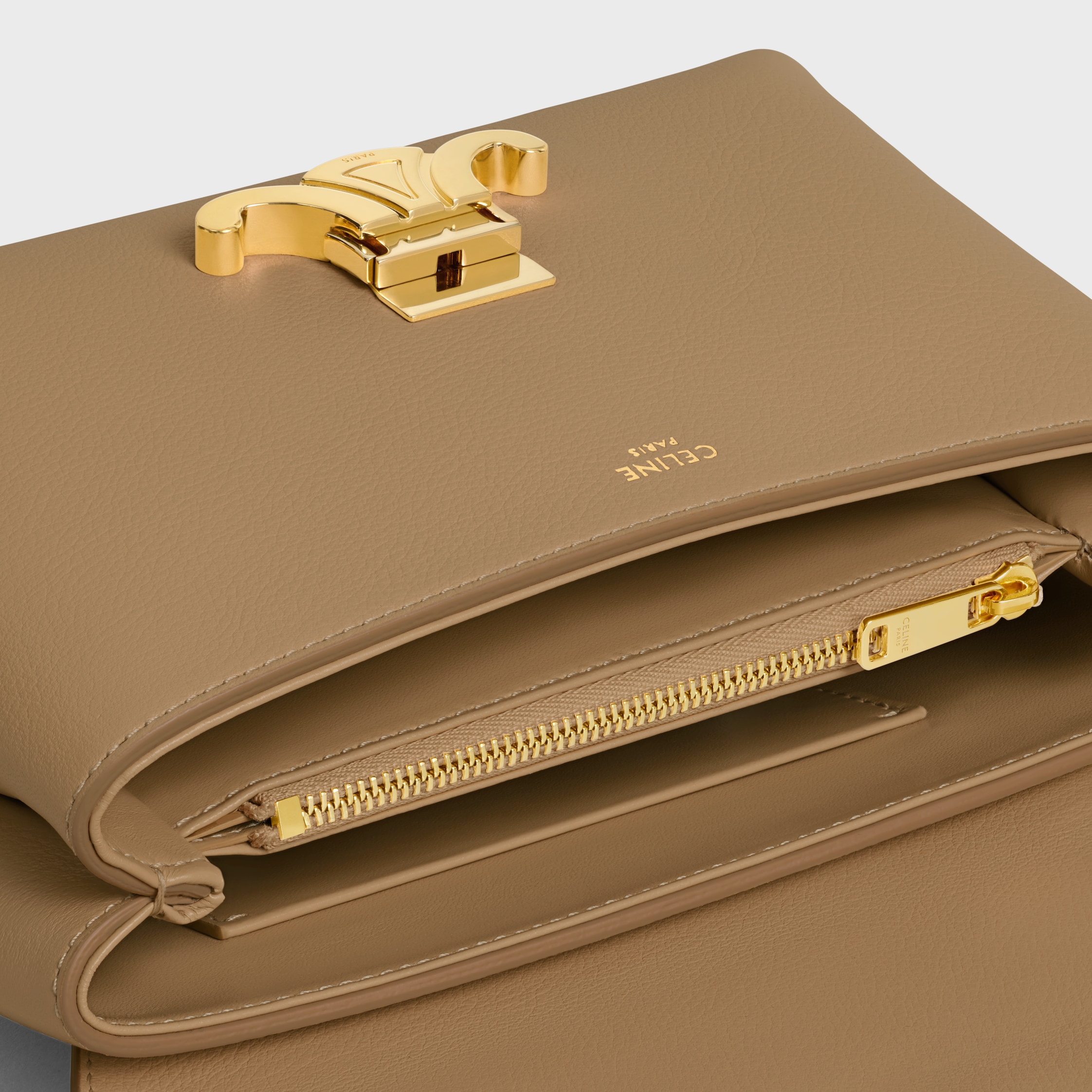 【CELINE】ティーン ニノ バッグ サプルグレインドカーフスキン ティーン ニノ バッグ / サプルカーフスキン レディース