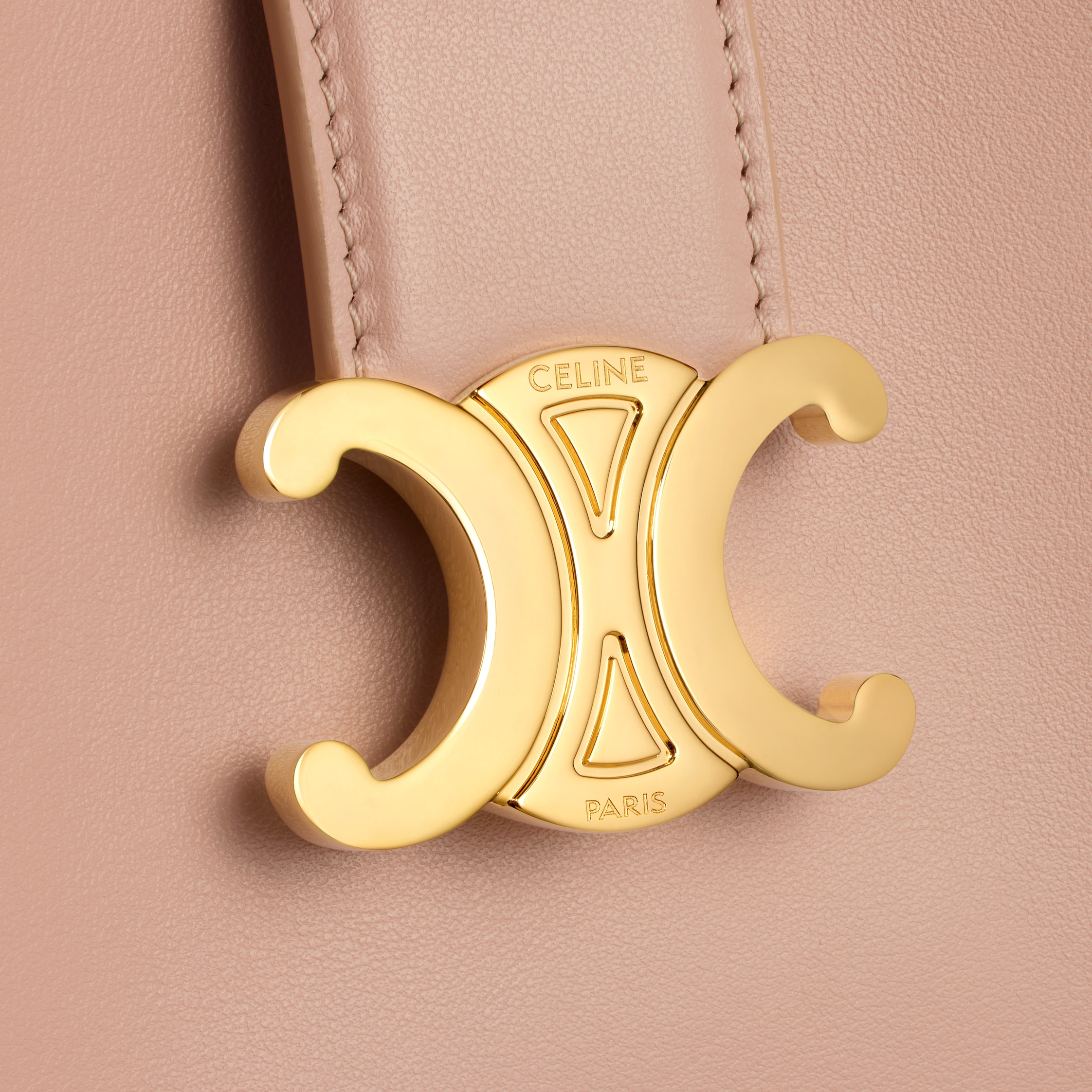 SMALL BUCKET LOUISE IN SMOOTH CALFSKIN - Soft Peach | CELINE