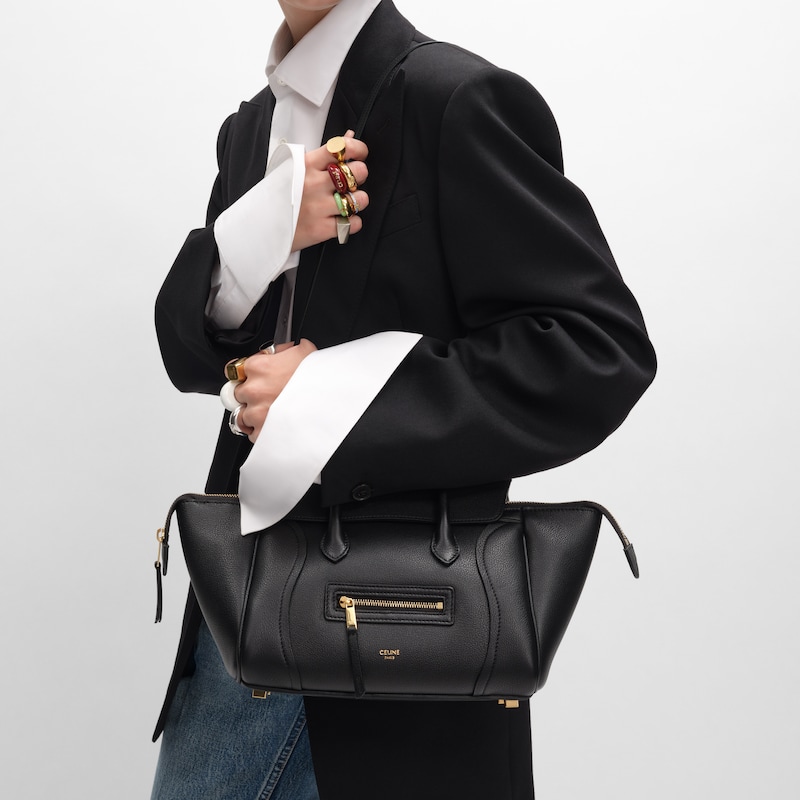 LUGGAGE petit modèle En veau grainé - Noir - SACS À L'ÉPAULE - 1 | CELINE