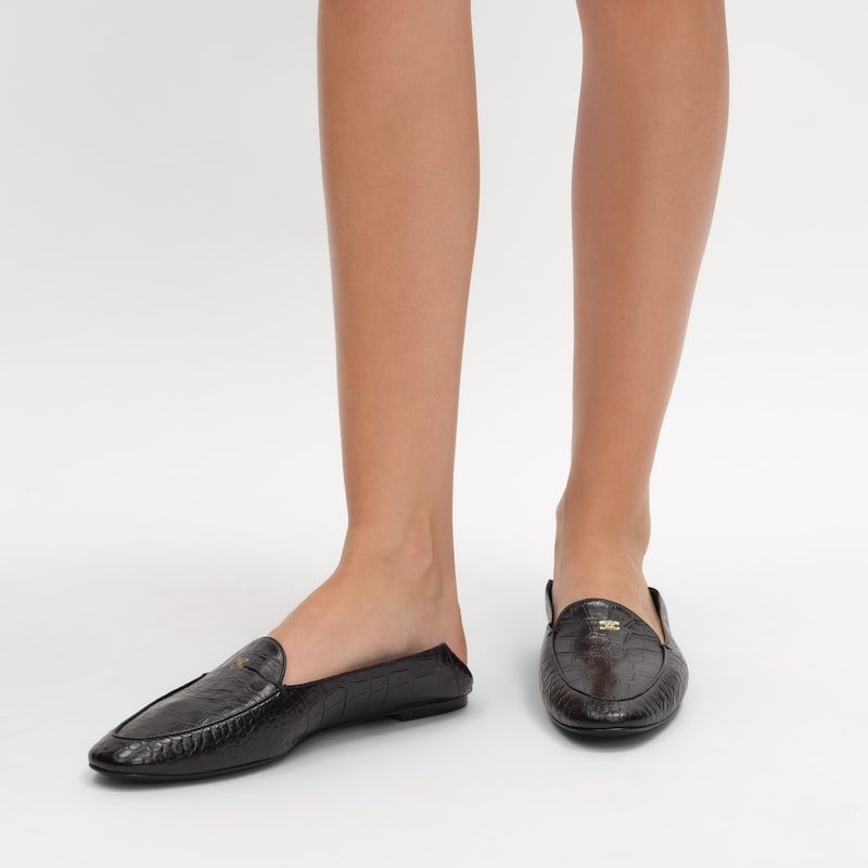 AURA LOAFER EM PELE DE BORREGO COM ESTAMPADO DE CROCODILO - PRETO -  - 1 | CELINE