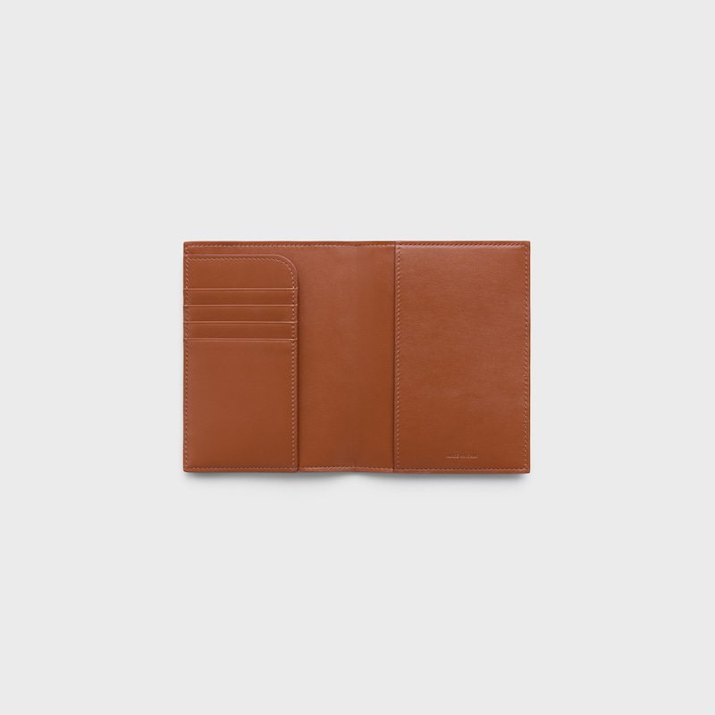 PASSPORT COVER TAKEAWAY IN SMOOTH LAMBSKIN - TAN / BLACK - GIFTS FOR HIM - 1 | CELINE
